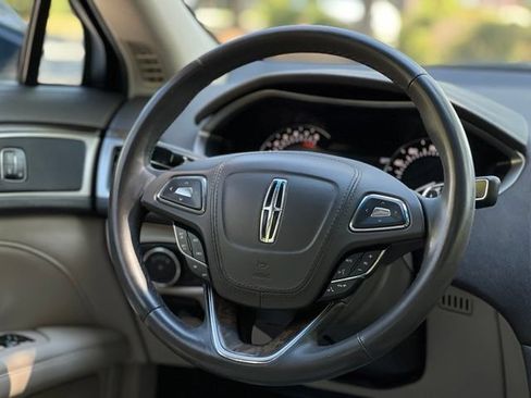 Used 2017 Lincoln MKZ Reserve AWD/4WD image 31