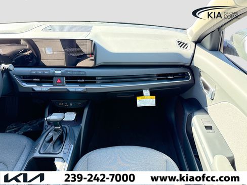 New 2025 Kia K4 EX FWD image 16