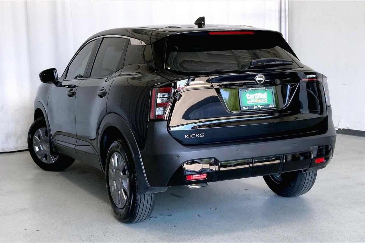 Used 2026 Nissan Kicks S FWD image 10