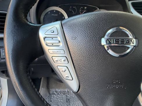 Used 2013 Nissan Sentra SR w/ Premium Pkg FWD image 22