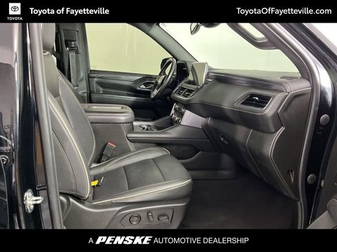 Used 2023 GMC Yukon SLT image 6