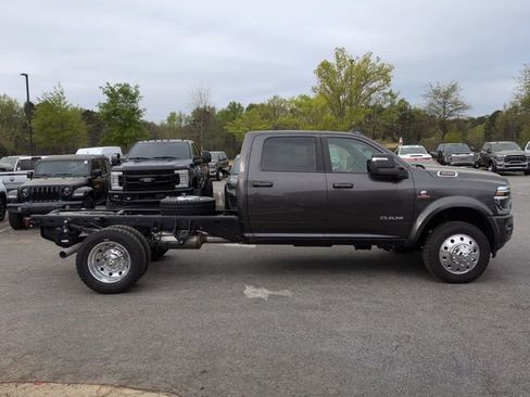 New 2026 RAM 2500 Tradesman AWD/4WD image 3