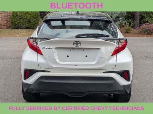Used 2019 Toyota C-HR XLE image 6