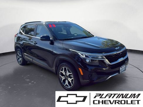 Used 2023 Kia Seltos EX AWD/4WD image 1