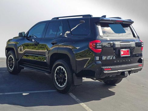 Certified 2025 Toyota 4Runner TRD Off-Road image 5