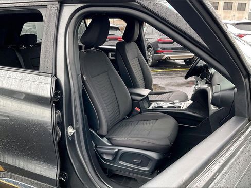 Certified 2020 Ford Explorer XLT image 6