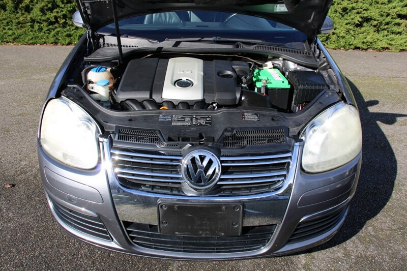 Used 2005 Volkswagen Jetta 2.5 FWD image 19