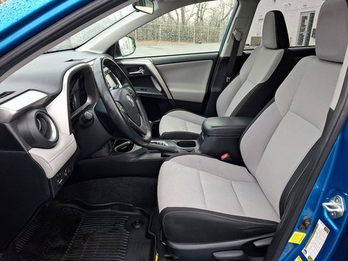 Used 2018 Toyota RAV4 XLE w/ Plus Extra Value Package image 14