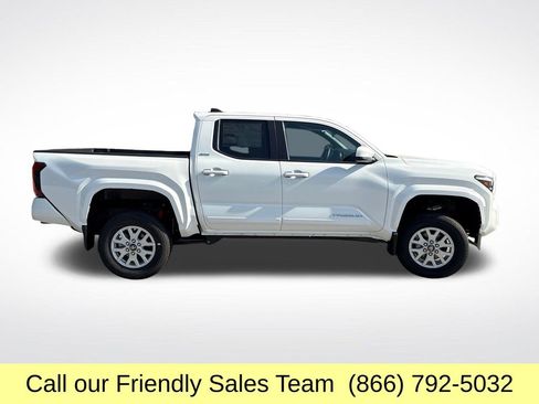 New 2025 Toyota Tacoma SR5 image 7