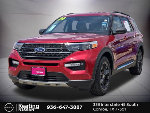 Used 2024 Ford Explorer XLT w/ Equipment Group 202A RWD image 4