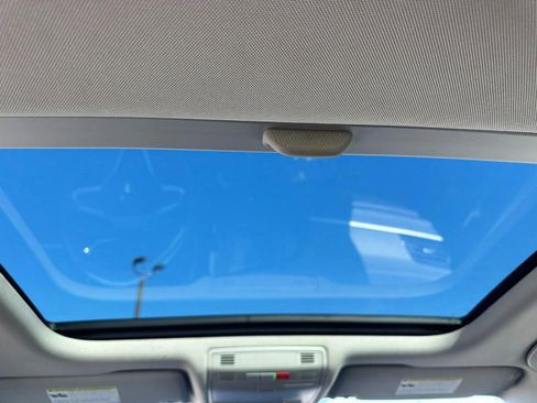 Used 2024 Volkswagen Jetta SE image 10