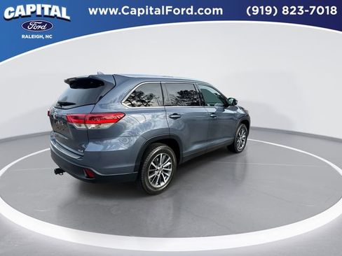 Used 2019 Toyota Highlander XLE image 8