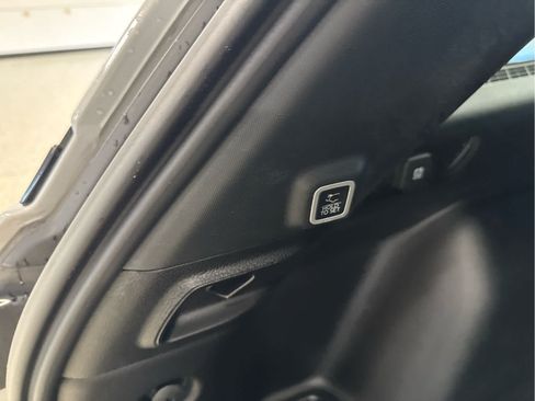 Used 2024 Jeep Grand Cherokee Altitude AWD/4WD image 27