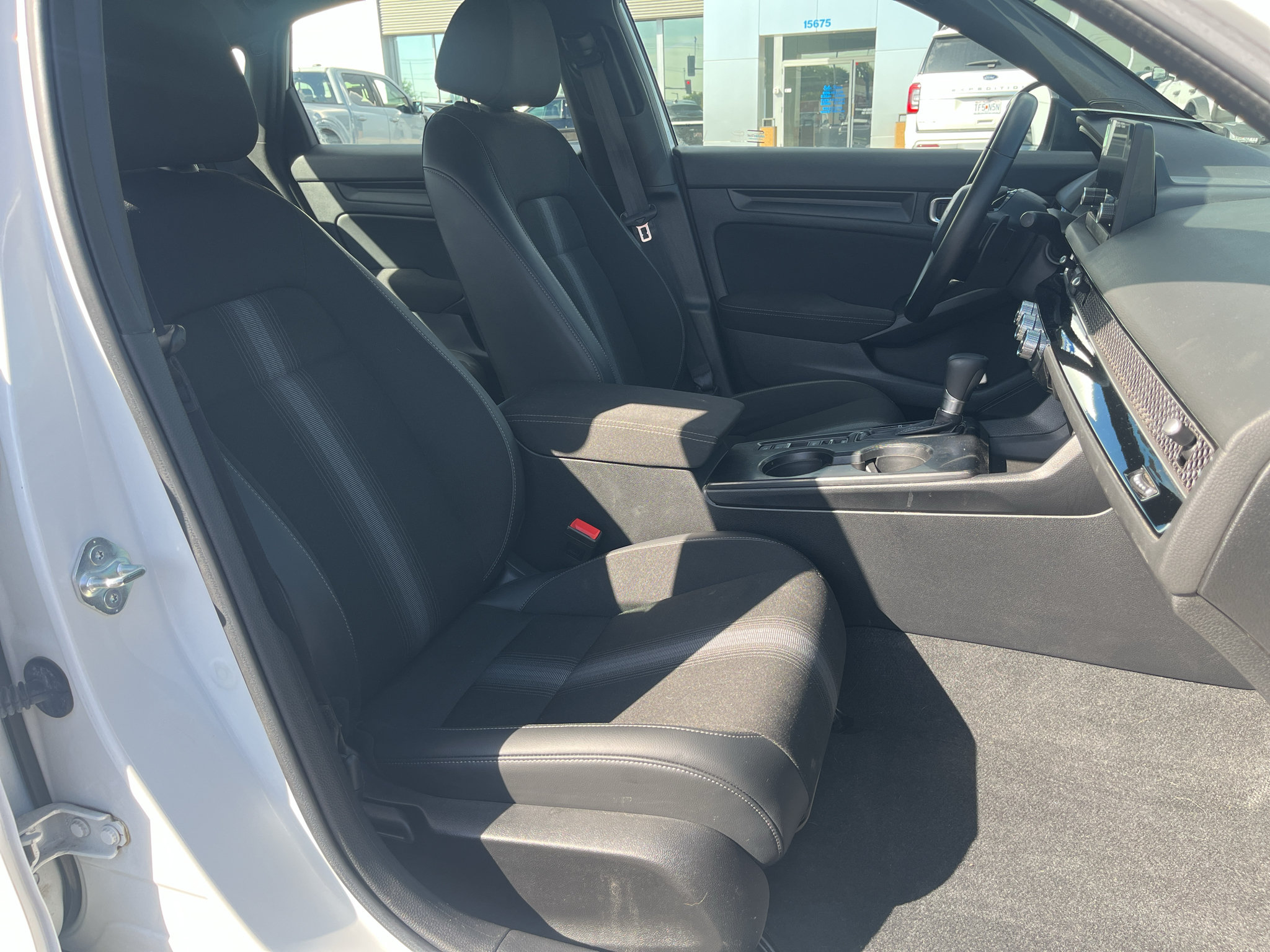 Used 2023 Honda Civic Sport image 29