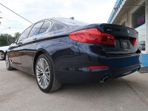 Used 2017 BMW 530i xDrive AWD/4WD image 7