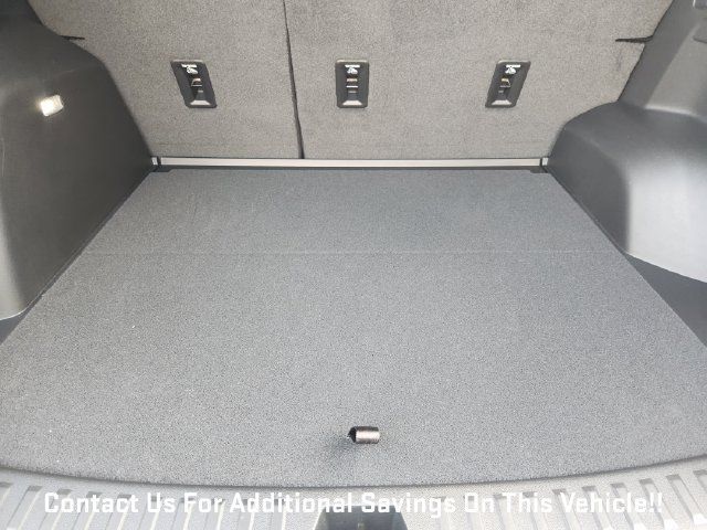 New 2027 GMC Terrain Elevation w/ Elevation Premium Package FWD image 22