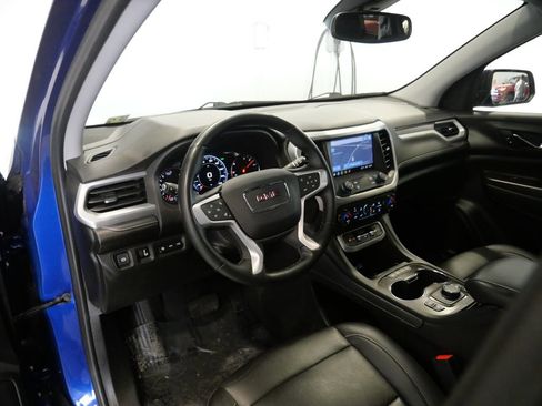 Used 2023 GMC Acadia SLT w/ Elevation Edition image 10