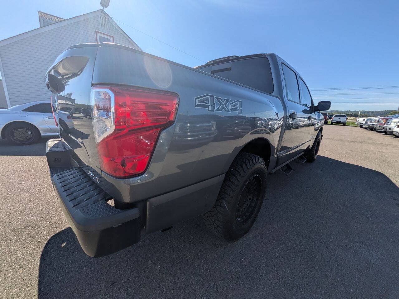Used 2021 Nissan Titan S w/ S Utility Package AWD/4WD image 10