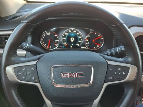 Used 2019 GMC Acadia Denali w/ Technology Package AWD/4WD image 22