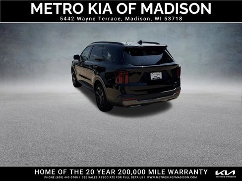 Used 2026 Kia Sorento SX Prestige AWD/4WD image 4