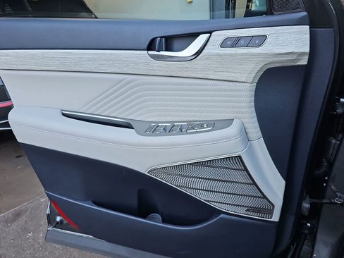 Used 2025 Hyundai Palisade Calligraphy image 28