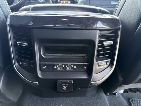 Used 2019 RAM 1500 Laramie AWD/4WD image 24