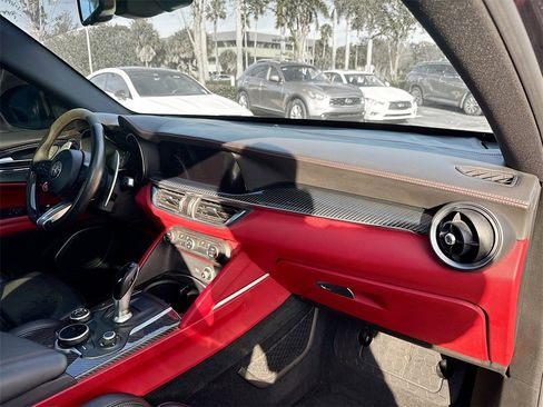 Used 2018 Alfa Romeo Stelvio Quadrifoglio w/ Driver Assist Dynamic Package image 30