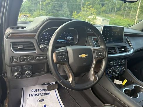 Used 2024 Chevrolet Tahoe High Country AWD/4WD image 10