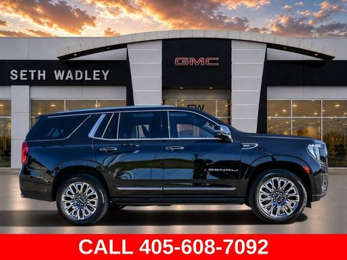 Used 2023 GMC Yukon Denali Ultimate AWD/4WD image 8