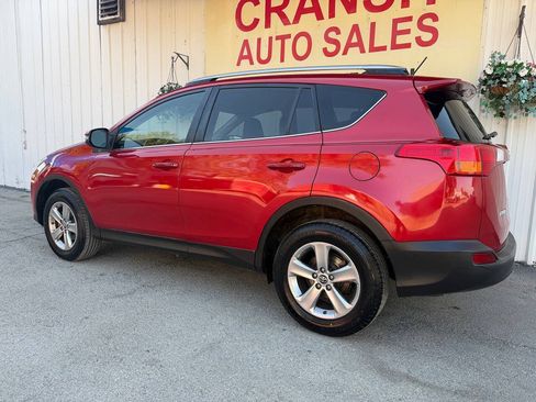 Used 2015 Toyota RAV4 XLE FWD image 9