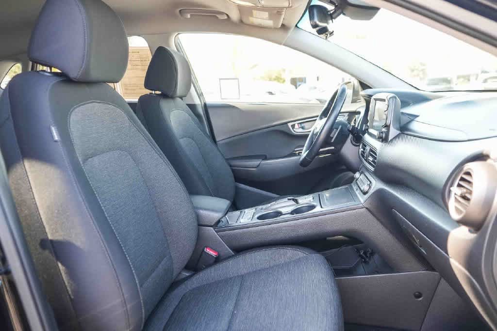 Used 2020 Hyundai Kona SEL FWD image 17