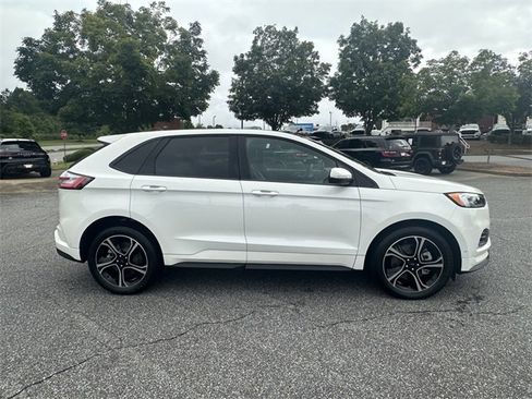 Used 2022 Ford Edge ST w/ Equipment Group 401A image 6