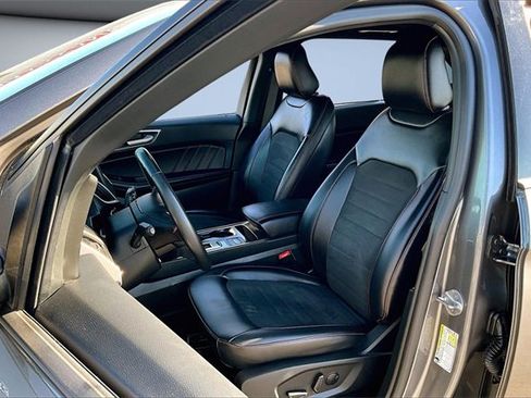 Used 2024 Ford Edge ST-Line image 19