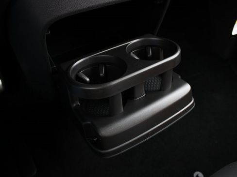 New 2025 Volkswagen ID. Buzz Pro S Plus image 21