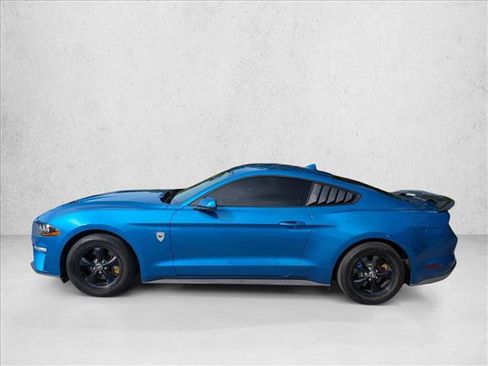 Used 2020 Ford Mustang Coupe RWD image 8