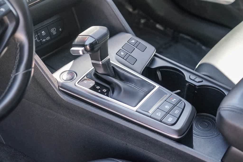 Used 2026 Kia Sportage EX FWD image 18