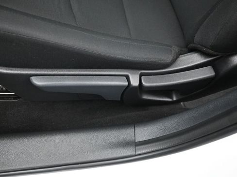 Used 2025 Nissan Sentra S FWD image 19