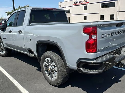 Used 2024 Chevrolet Silverado 2500 Custom w/ Custom Value Package AWD/4WD image 2