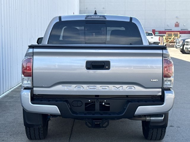 Used 2021 Toyota Tacoma TRD Sport AWD/4WD image 5