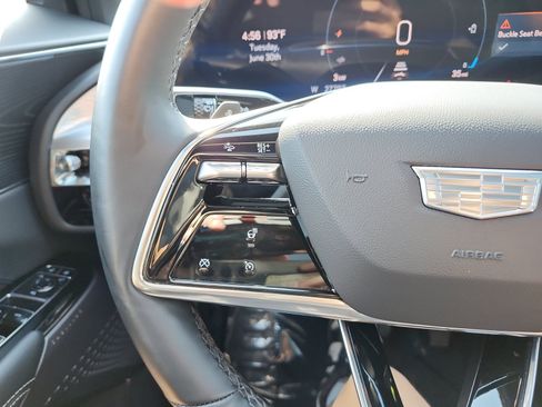Used 2024 Cadillac Lyriq Luxury AWD/4WD image 22