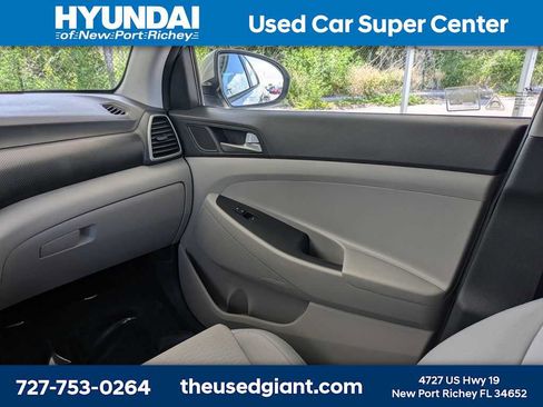 Used 2019 Hyundai Tucson SE FWD image 17