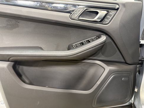 Certified 2026 Porsche Macan AWD/4WD image 21