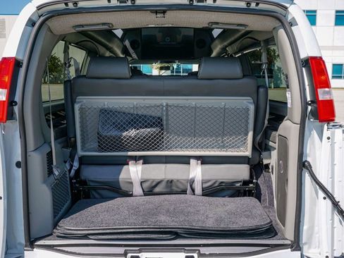 Used 2023 GMC Savana 2500 Extended image 90