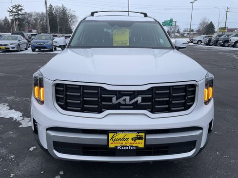 Used 2024 Kia Telluride S w/ S Sunroof Package image 3