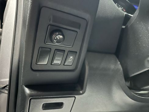 Used 2012 Nissan Rogue S image 10