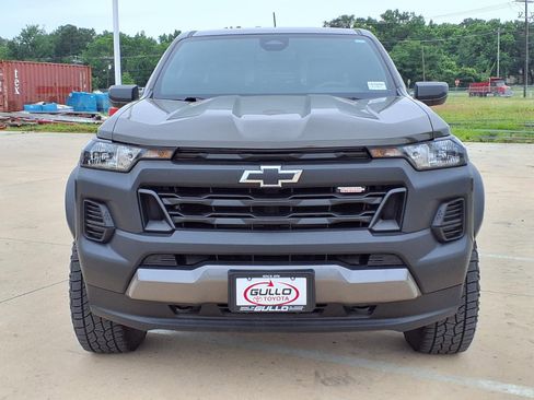 Used 2024 Chevrolet Colorado Trail Boss AWD/4WD image 4