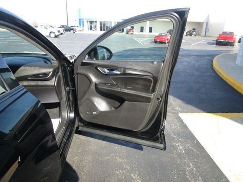 Used 2021 Buick Envision Essence w/ Technology Package I FWD image 24