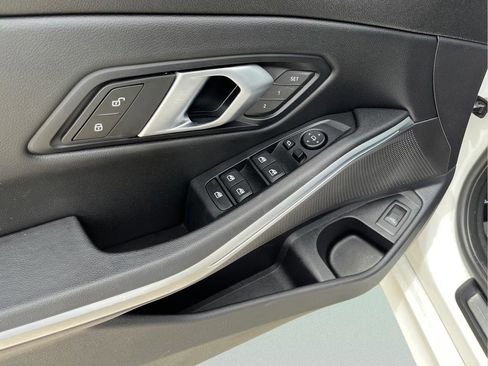 Used 2025 BMW 330i Sedan RWD image 26