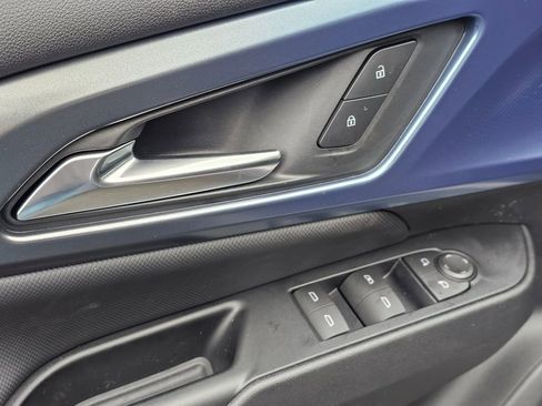 New 2026 Chevrolet Equinox EV LT FWD image 21