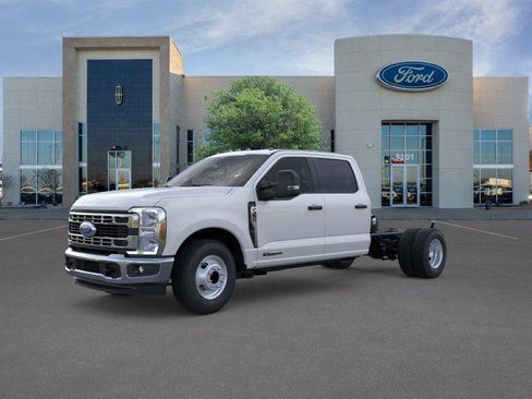 New 2026 Ford F350 XL w/ XL Chrome Package RWD image 1
